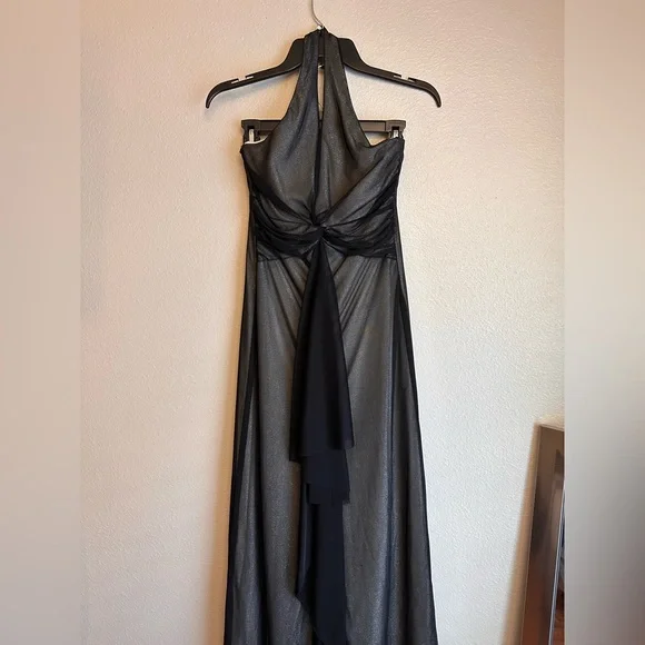 Black and silver sparkling gown - Picture 2 of 5